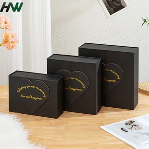 Portagioie magnetico a doppia porta di lusso personalizzato adatto per riporre gioielli e regalarli ai tuoi cari - Product Image 4