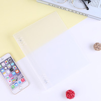 Nouvelle couleur PVC plastique 8 trous clip étui à feuilles mobiles étudiant plastique bobine à feuilles mobiles compte à main A5