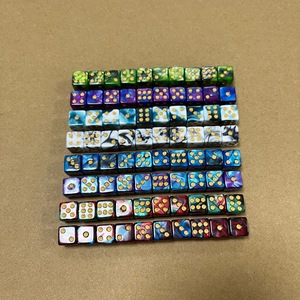 Juego de 10 dados de dos colores de plástico de 12mm con ángulo recto regular de 12 lados con esquinas cuadradas para juegos - Product Image 2