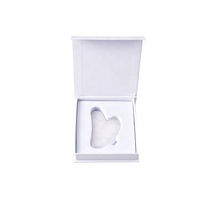 Masseur facial en pierre de jade naturelle en forme de cœur, marque privée, logo personnalisé, vente en gros, pierre Gua Sha en jade blanc pour usage commercial et domestique