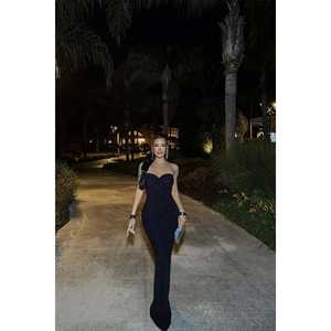 Robe de soirée noire sans bretelles Dianora, style formel en crochet coupe trapèze pour fête, tailles XS-XXL, design personnalisé, taille empire, courte ou longue - Product Image 5