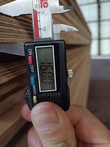 1220x2440MM 16/18mm impermeable Phelolic E0 formaldehído PEGAMENTO MDO contrachapado diseño moderno muebles de exterior construcción de edificios - Product Image 6