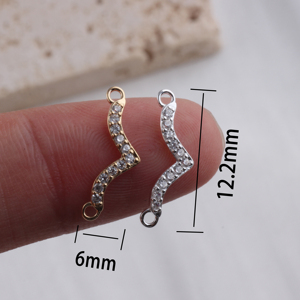 14K Or Rempli Zircon Mouette Pendentif V En Forme De Charme Connecteur <span class=keywords><strong>pour</strong></span> DIY Bracelet Collier Fabrication De <span class=keywords><strong>Bijoux</strong></span> Résultats Accessoires - Product Image 3