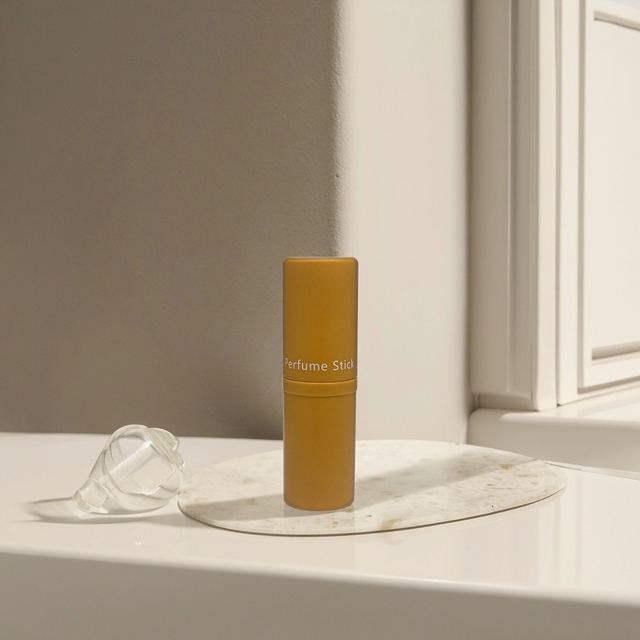 Handmade Solid Perfume for Men Natural Long-Lasting Fragrance Wax Solid Cologne Balm