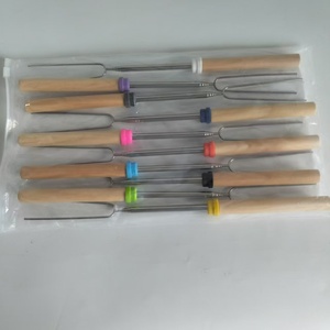 Spiedino per Barbecue Portatile di Alta Qualità RZF con Logo Personalizzato, Manico in Legno a U, Telescopico, in Acciaio Inox Cromato, Lungo per Esterni - Product Image 2