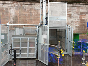 Excellente qualité PH20 H20 câble élingue Type palan mât grimpeur plate-forme de travail double mât levage électrique - Product Image 5