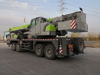 Grue mobile sur camion ZTC700V562 de 70 tonnes, grue de levage pour la construction, les ponts routiers, les champs pétrolifères, l'exploitation minière, prête à l'exportation