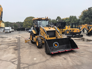 Chargeuses-pelleteuses Caterpillar CAT 420F d'occasion de haute qualité à double usage avec composant moteur disponible en stock à bas prix - Product Image 3