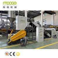 Machine de broyage de plastique rigide de grande capacité pour le traitement des bouteilles en PET, des bidons et des barils en plastique, avec certification CE