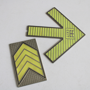Étiquettes métalliques personnalisées, codes QR, plaques signalétiques en aluminium, logos de marque - Product Image 6