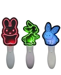 ไฟ LED อะคริลิคแบบกำหนดเอง พร้อมรีโมทคอนโทรล 2.4G สำหรับเชียร์คอนเสิร์ต Kpop  แท่งไฟเปลี่ยนสี RGB  พร้อมโลโก้ OEM - Product Image 1