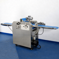 Nouvelle Machine Commerciale Automatique 220V/380V pour Façonner et Rouler les Croissants de Boulangerie - Prix Promotionnel