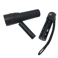 Lampe de poche LED durable super longue portée étanche en alliage d'aluminium avec zoom rechargeable par USB la plus brillante pour un usage industriel