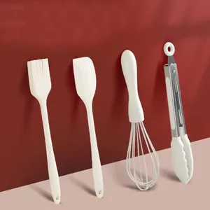 Nouveau silicone cuisson mélangeur spatule fouet pince alimentaire grattoir brosse 4 pièces crème cuisine gâteau faisant ensemble d'outils