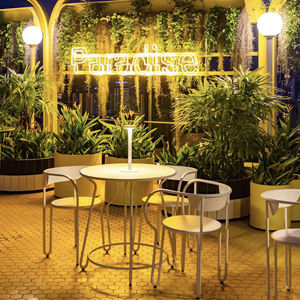 Ensemble bistrot d'extérieur 2 places, table et chaises en métal coloré pour café, salon de thé, repas moderne sur terrasse - Product Image 5