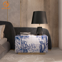Table de Chevet de Luxe en Porcelaine Bleue et Blanche à Motifs, Base Dorée, Meuble Décoratif pour Hôtel, Villa, Projet de Chambre, Table d'Art Décorative