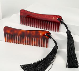 Peine de Acetato de Celulosa Kinling OEM/ODM Retro Hecho a Mano con Dientes Anchos de 4 mm, Logotipo Personalizado, Certificación CE RoHS para Cabello Liso - Product Image 1