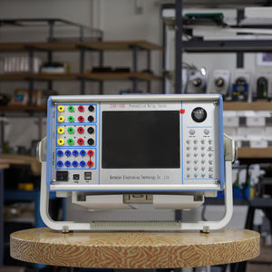Test de relais de Protection d'injection secondaire de haute précision testeur de relais de protection à six phases avec logiciel d'exploitation PC - Product Image 2