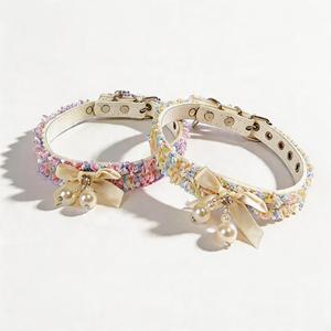 Collare per Cani Stile Principessa con Fiocco - Grazioso <span class=keywords><strong>Pettorina</strong></span> Regolabile <span class=keywords><strong>in</strong></span> Pelle PU per Gatti e Cani di Piccola Taglia - Product Image 1