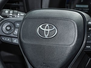 Toyota Corolla Cross 2L Smart Hybrid Electric Vehicle Edizione Elite Auto Usata - Product Image 6