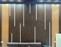 Panneau mural rainuré en WPC imperméable avec éclairage LED intégré, revêtement décoratif moderne pour salon et TV