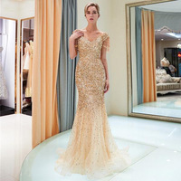 Großhandel 2024 Elegantes Damen Sexy One-Shoulder Ärmelloses Glänzendes Paillettenkleid mit Federn und Hohem Schlitz Abendkleid Maxikleid