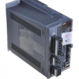 Servoaccionamiento Mitsubishi Mr J4 200b4, 400v, Control Vectorial, IP20, Origen Japón - Product Image 1
