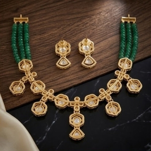 Elegante Juego de Collar con Colgante de Cuentas Verdes para Mujer, Joyería Tradicional India, Collar y Aretes para Bodas y Fiestas - Product Image 3
