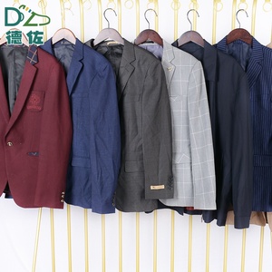 <span class=keywords><strong>Trajes</strong></span> <span class=keywords><strong>de</strong></span> invierno <span class=keywords><strong>de</strong></span> <span class=keywords><strong>segunda</strong></span> <span class=keywords><strong>mano</strong></span> <span class=keywords><strong>de</strong></span> alta calidad para hombres Chaquetas <span class=keywords><strong>de</strong></span> tamaño mixto para adultos para la temporada <span class=keywords><strong>de</strong></span> otoño Empaquetado en fardos Pedido mínimo 45kg - Product Image 2