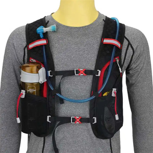 Gilet d'hydratation tactique léger et tendance pour le cyclisme et les sports de plein air, sac à dos imperméable avec poches à eau pour vélo, fermeture éclair, style mode - Product Image 1
