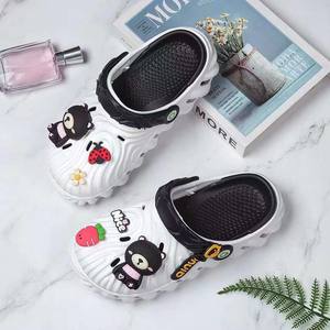 รองเท้าแตะลายการ์ตูนสีชมพูสำหรับผู้หญิง รองเท้าแตะชายหาดน้ำหนักเบา พื้นนุ่ม ใส่ได้ทุกฤดูกาล QN-1853 - Product Image 5