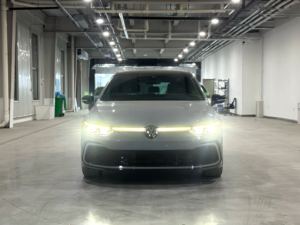 2021 pour <span class=keywords><strong>Golf</strong></span> 8 <span class=keywords><strong>R</strong></span>-<span class=keywords><strong>Line</strong></span> 1.4TSI Turbo 150CV <span class=keywords><strong>DSG</strong></span> Volant à gauche Intérieur foncé Sièges en cuir Pneus R17 Toit ouvrant panoramique - Product Image 2