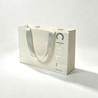 Sacs en papier personnalisés de luxe pour cadeaux, emballages de sacs en papier en gros avec votre propre logo pour les vêtements, les petites entreprises