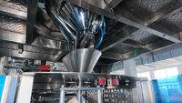 Machine d'emballage de chips de pommes de terre à grande vitesse, prix bas, directement de l'usine, équipement de pesage multi-têtes