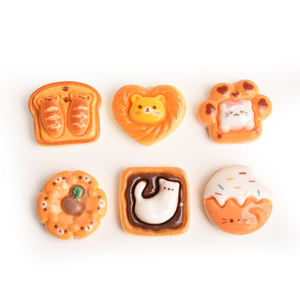 Cabujón plano de resina con forma de pan en miniatura para la fabricación de joyas DIY, horquillas, fundas de teléfono y accesorios de resina - Product Image 1