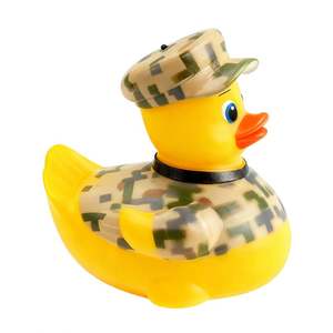 Jouets de bain et de douche pour enfants en gros, jouets aquatiques, mignons petits canards jaunes en forme de soldat - Product Image 1