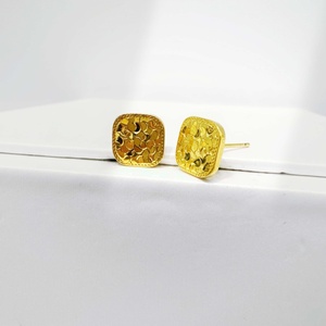Pendientes geométricos hipoalergénicos de plata de ley 925 OEM, diseño minimalista redondo, chapados en oro para verano, para mujer. - Product Image 3