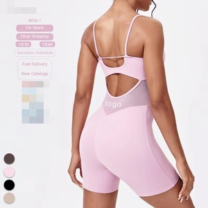 Al por mayor: Shorts, sujetadores de yoga y monos deportivos para mujer, sin espalda, con estampado de leopardo, de Spandex/Nylon, con aberturas sexys, efecto levanta glúteos y transpirables - Product Image 1