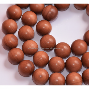 Chapelet de perles de bois de santal blanc naturel 20mm Mala bouddhiste rond avec perles colorées Chandan Chandan Mala - Product Image 1