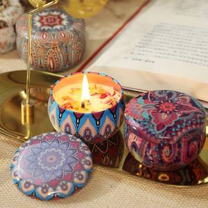 Venta al por mayor Juego de regalo de lujo Latas de aroma de metal Tarro de vela Cera de soja natural Velas perfumadas para aromaterapia Viaje perfumado - Product Image 1