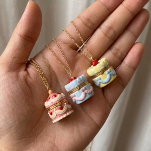 CAIOOCHE New Arrival Anti Tarnish Jewelry Wholesale Colorful Fruit Oil <strong>Drop</strong> Openable Photo Box Gold Plated Cake Pendant <strong>Necklace</strong> - Product Image 3