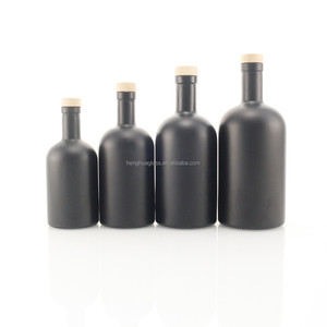 Tùy chỉnh 500ml <span class=keywords><strong>700ml</strong></span> 750ml Matte đen chai thủy tinh Gin rỗng chai nhà cung cấp với nút chai - Product Image 1