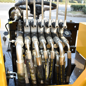 Nouvelle Arrivée 2026 : Machine de Piquage sur Roues Multifonctionnelle avec Moteur Euro V 4 Cylindres, Machine de Piquage Solaire Fabriquée en Chine - Product Image 5