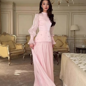 Nuovo Abito Lungo da Sera Rosa Elegante con Perline in Vita e Pieghe, Stile <span class=keywords><strong>Palazzo</strong></span> Francese, Maniche a Lanterna, Collezione Primavera 2026 - Vendita all'Ingrosso - Product Image 4