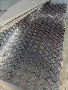 Plaque de treillis en aluminium de haute qualité 5 processus de laminage à froid de façade de bâtiment de plaque en aluminium de nervure - Product Image 2