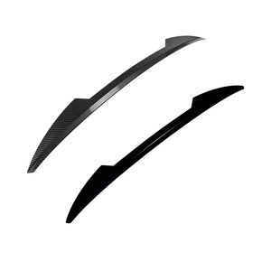 Aileron arrière Ford Fiesta Mk7, noir piano, texture carbone, ABS, type bec de canard - Product Image 2