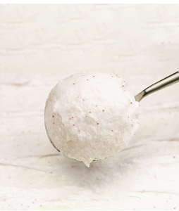 Gommage corporel exfoliant au beurre de karité naturel et à l'huile d'olive au sel de la mer morte et aux extraits de fruits pour une peau plus brillante et plus lisse - Product Image 4