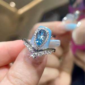 Luxeora 공장 최신 패션 결혼 선물 커플 쥬얼리 18K Sea <span class=keywords><strong>Blue</strong></span> Lab 여성용 약혼 다이아몬드 반지 제작 - Product Image 4