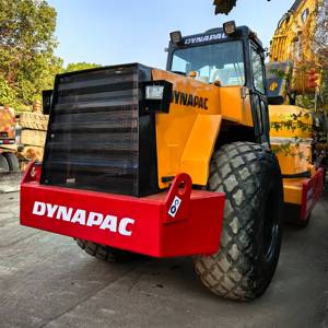 Rouleau compresseur Dynapac d'occasion CA25D CA301D CA251D à double moteur, 110 kW de puissance, excellentes performances, livraison rapide - Product Image 2