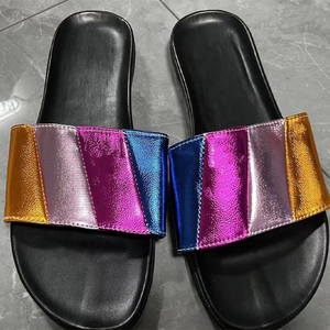 <span class=keywords><strong>Chaussures</strong></span> pour femmes à rayures colorées tendance, Nouveauté de luxe, Chaussons plats épais et Sandales à bride unique de haute qualité, Essentiels pour la maison, En promotion - Product Image 3